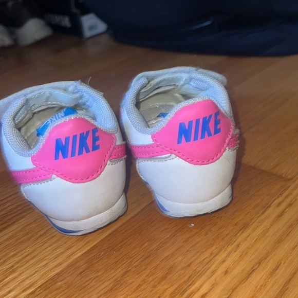 Nike Cortez toddler 6c - Picture 3 of 4